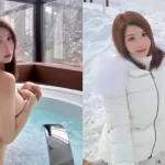 冰天雪地中，能泡上溫暖的湯泉可是一件幸福的事！就像眼前邊賞雪景邊光溜著身子的「媗媗Ｍaggie」，按摩浴缸內浸下白皙稚嫩的美體，側邊展現完美凹凸的曲線，當她雙手捧起那雙超發育的美乳，搭上翹挺的蜜桃臀，這樣的美背與回眸真讓人無法抗拒！